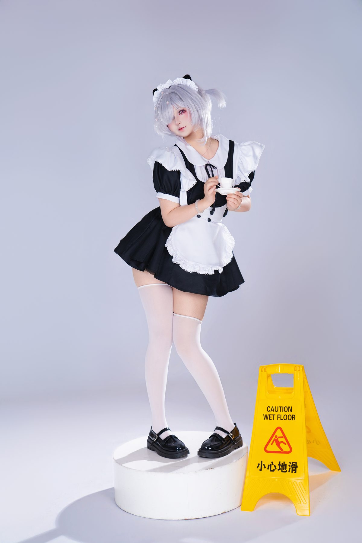 喵喵的喵吖 女仆 COS写真