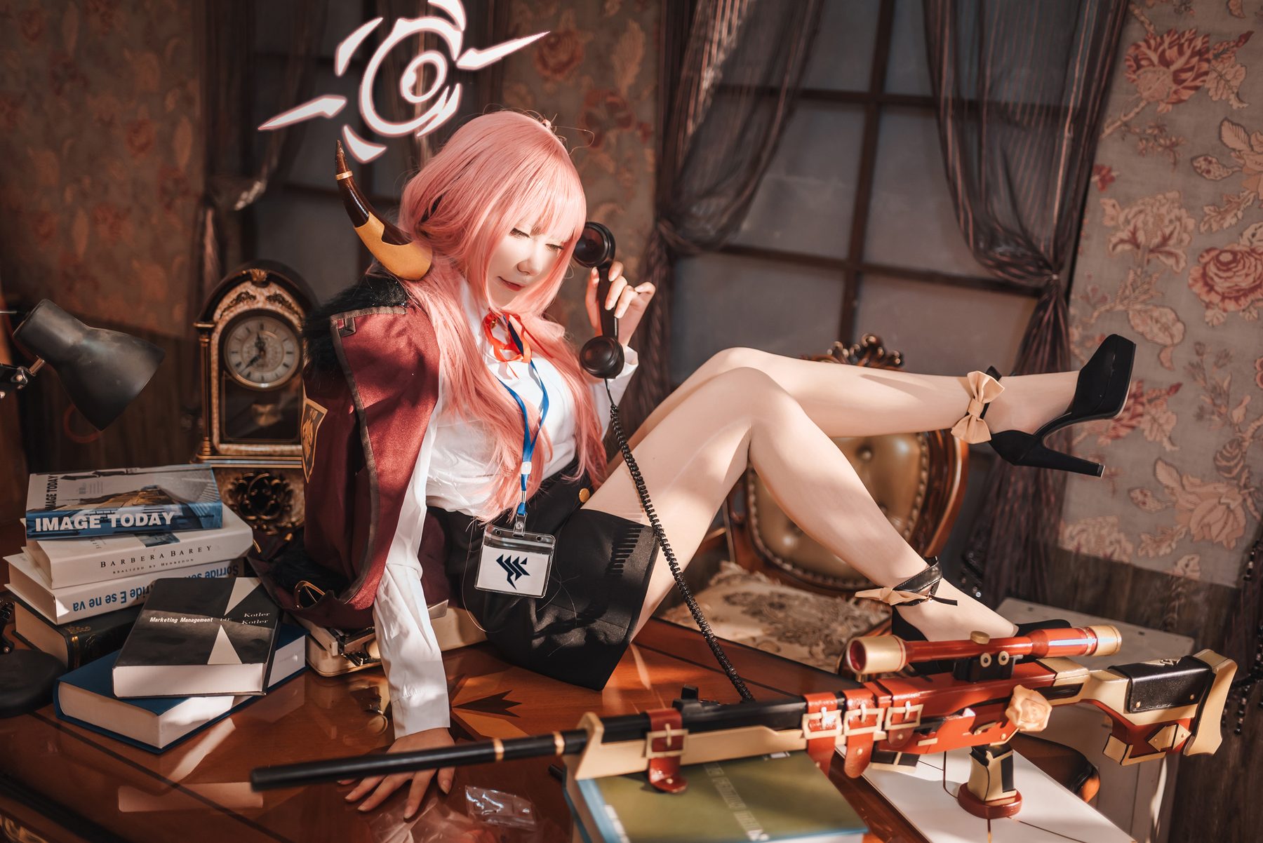 是一只熊仔吗 Blue Archive Aru Rikuhachima 碧蓝档案 陸八魔爱瑠 COS写真