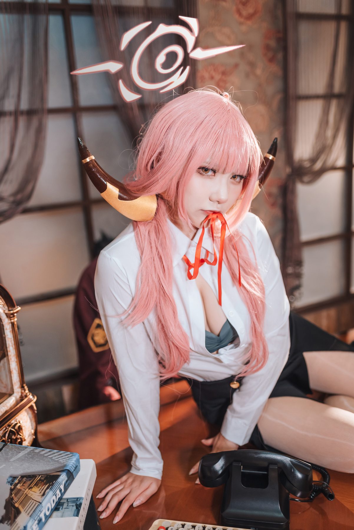 是一只熊仔吗 Blue Archive Aru Rikuhachima 碧蓝档案 陸八魔爱瑠 COS写真