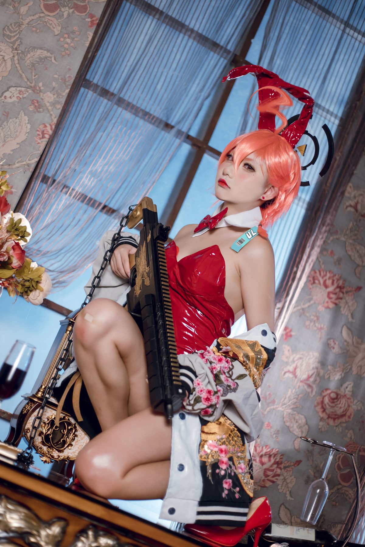 是一只熊仔吗 Blue Archive Neru Mikamo Bunny 碧蓝档案 美甘宁瑠 COS写真