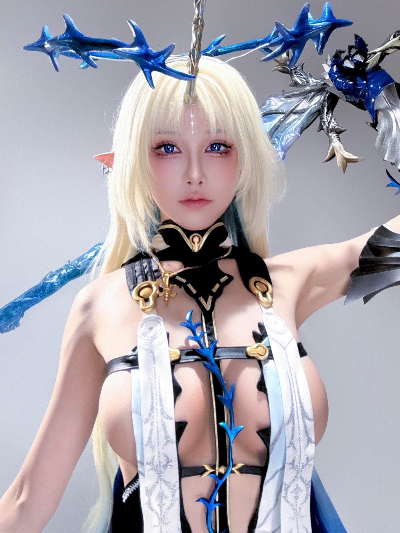 水淼Aqua 六月自拍 (遐蝶 卡提西娅) COS写真