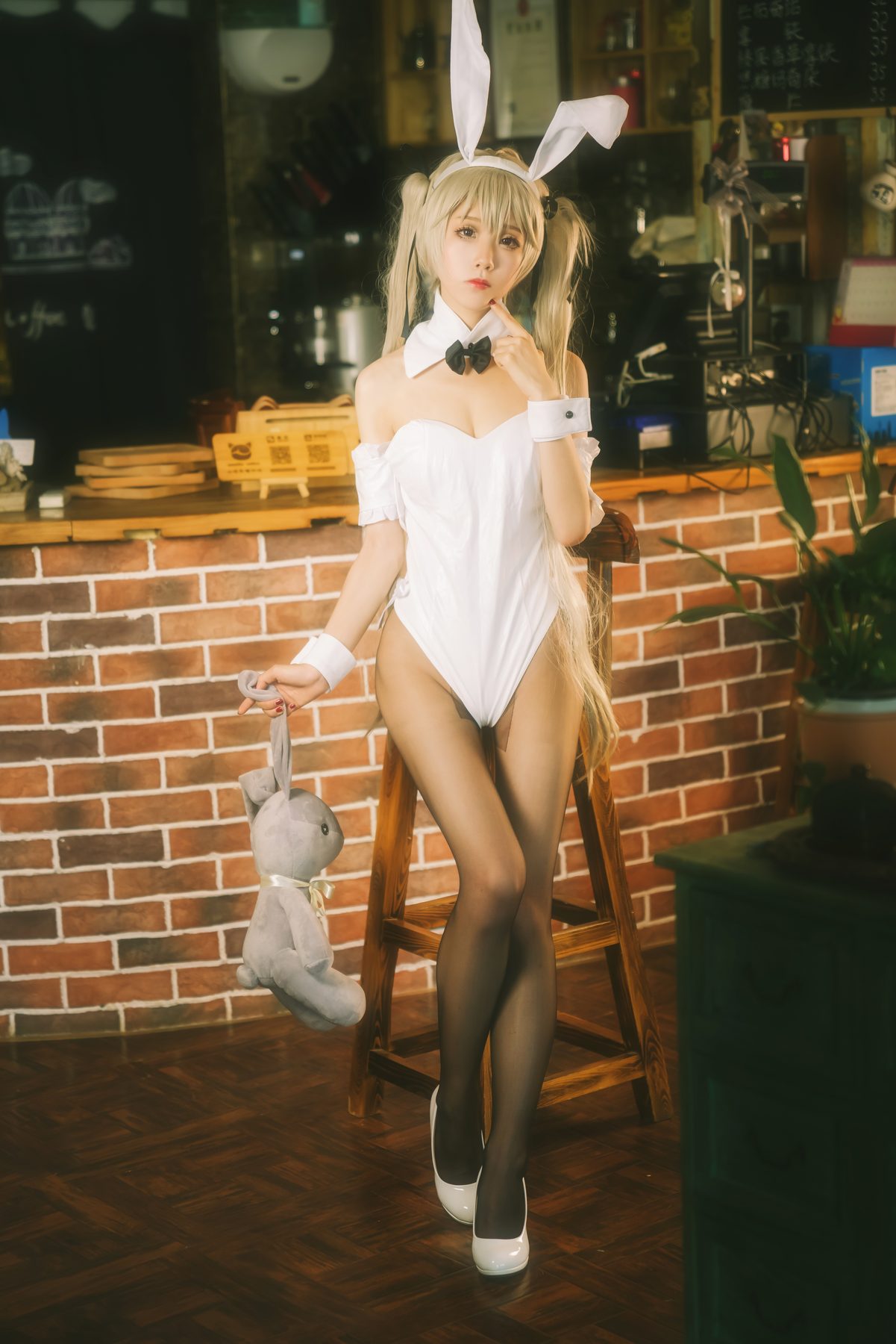 水淼Aqua 穹妹兔女郎 COS写真