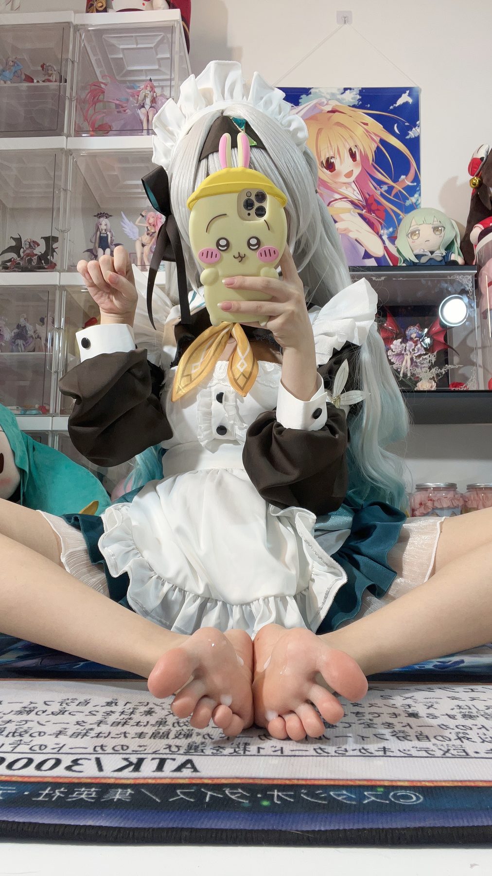 白栎Shirly cosplay写真_崩坏：星穹铁道流萤女仆合集 | 白栎Shirly COS流萤女仆全套图包 [66P+8V-1.07GB]