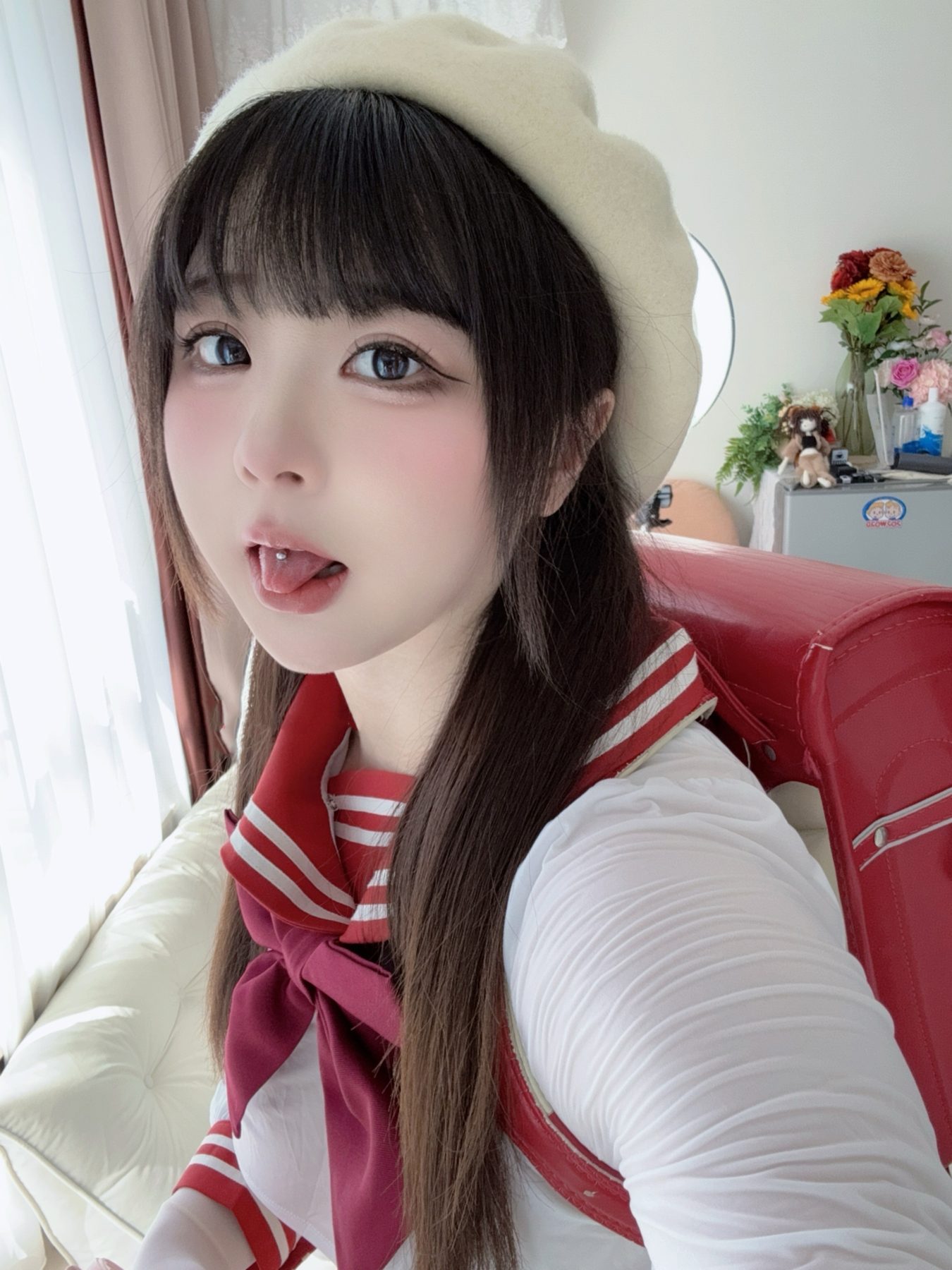 皮皮奶可可爱了啦 JK红书包 COS写真