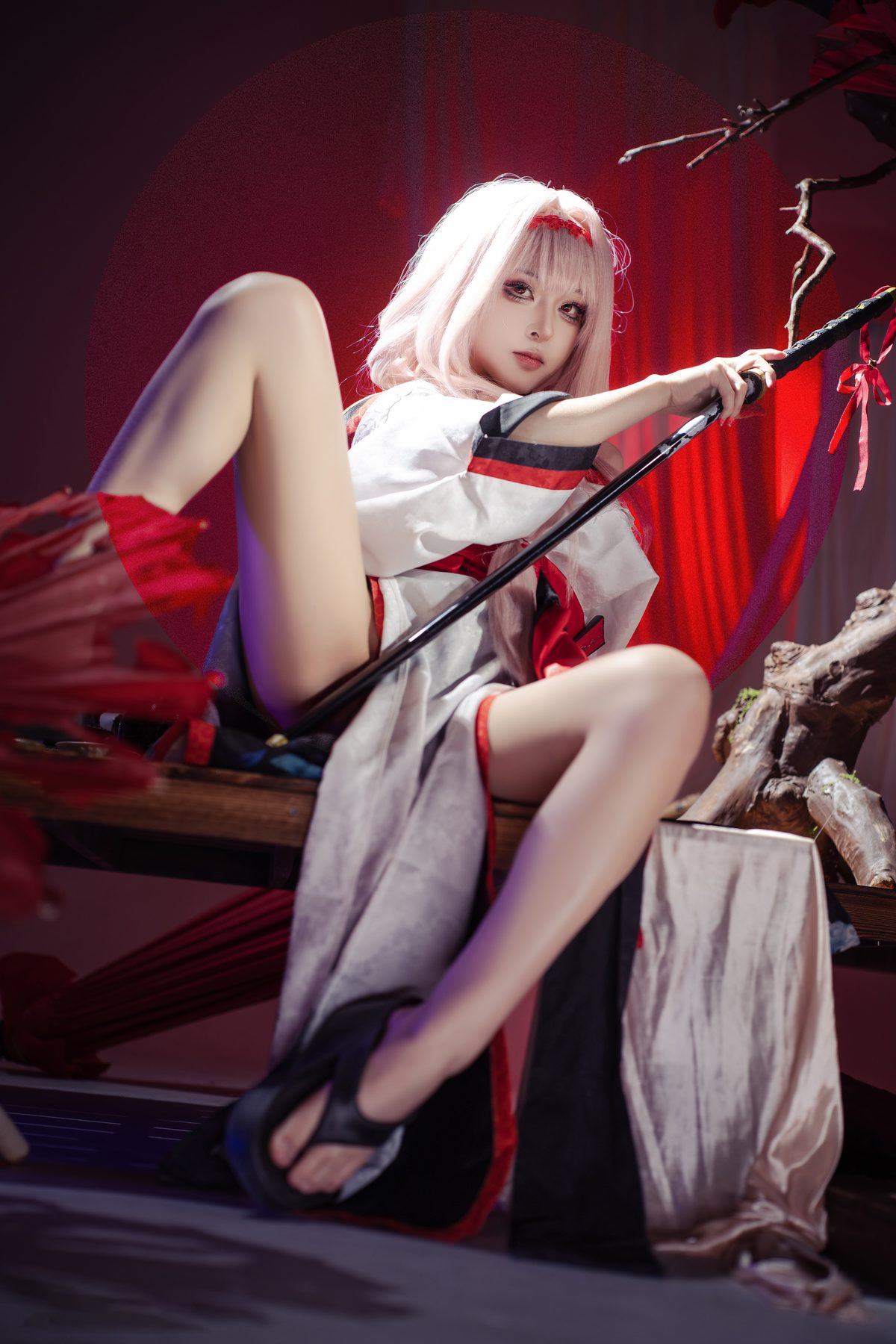 矢量鱼 Nikke胜利女神 暗莲 COS写真