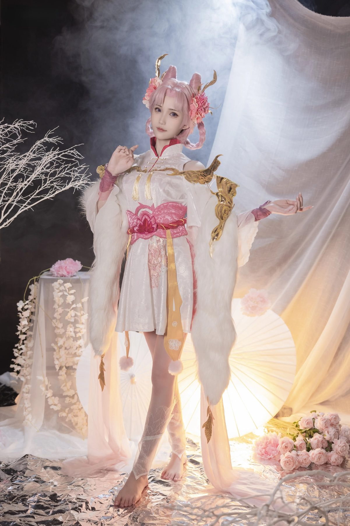 花兮 cosplay写真_王者荣耀嫦娥拒霜思合集 | 花兮 COS嫦娥拒霜思全套图包 [14P-136MB]
