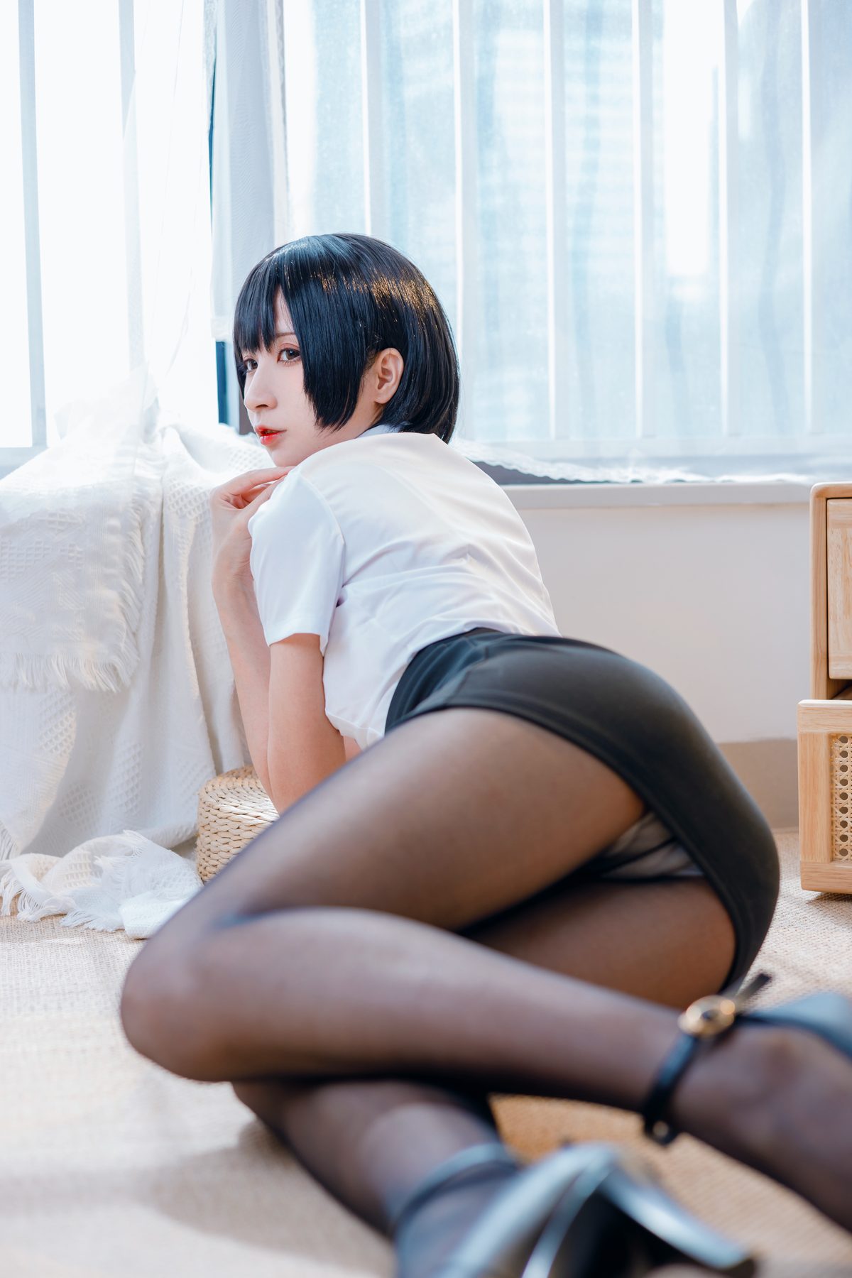 贝儿酱Miki OL装 COS写真