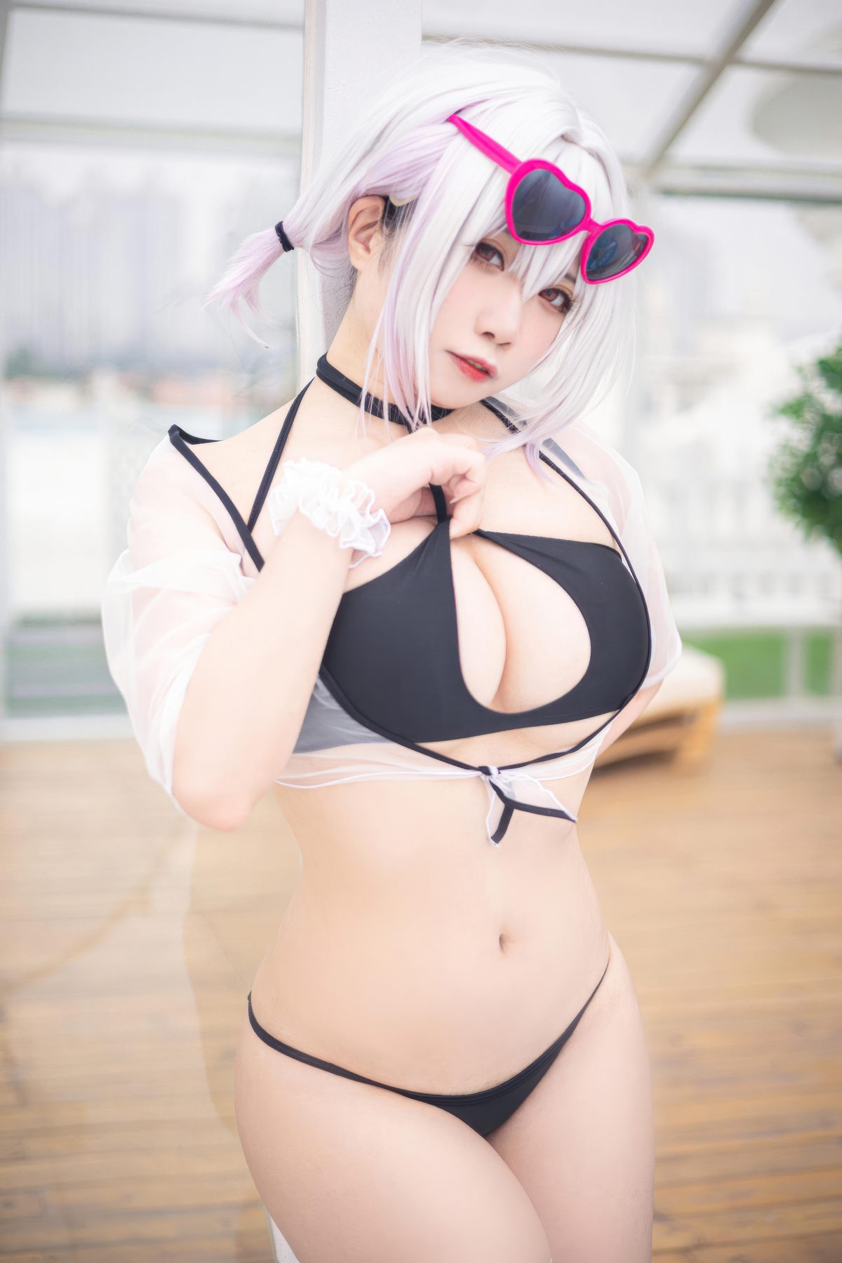 贞子蜜桃 cosplay写真_天狼星泳装合集 | 贞子蜜桃 COS天狼星舰长图全套图包 [30P-250MB]
