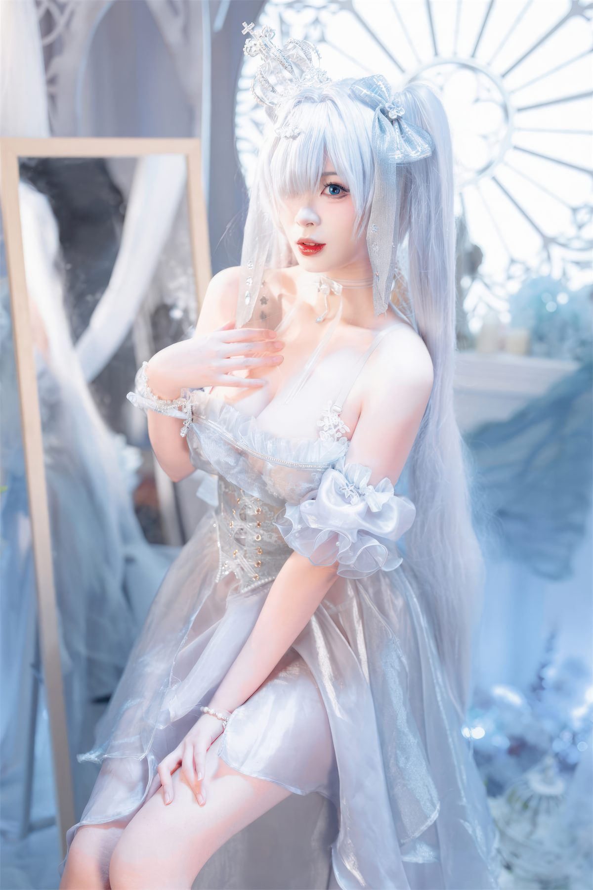 轩萧学姐 Nikke胜利女神 灰姑娘·水晶公主 COS写真