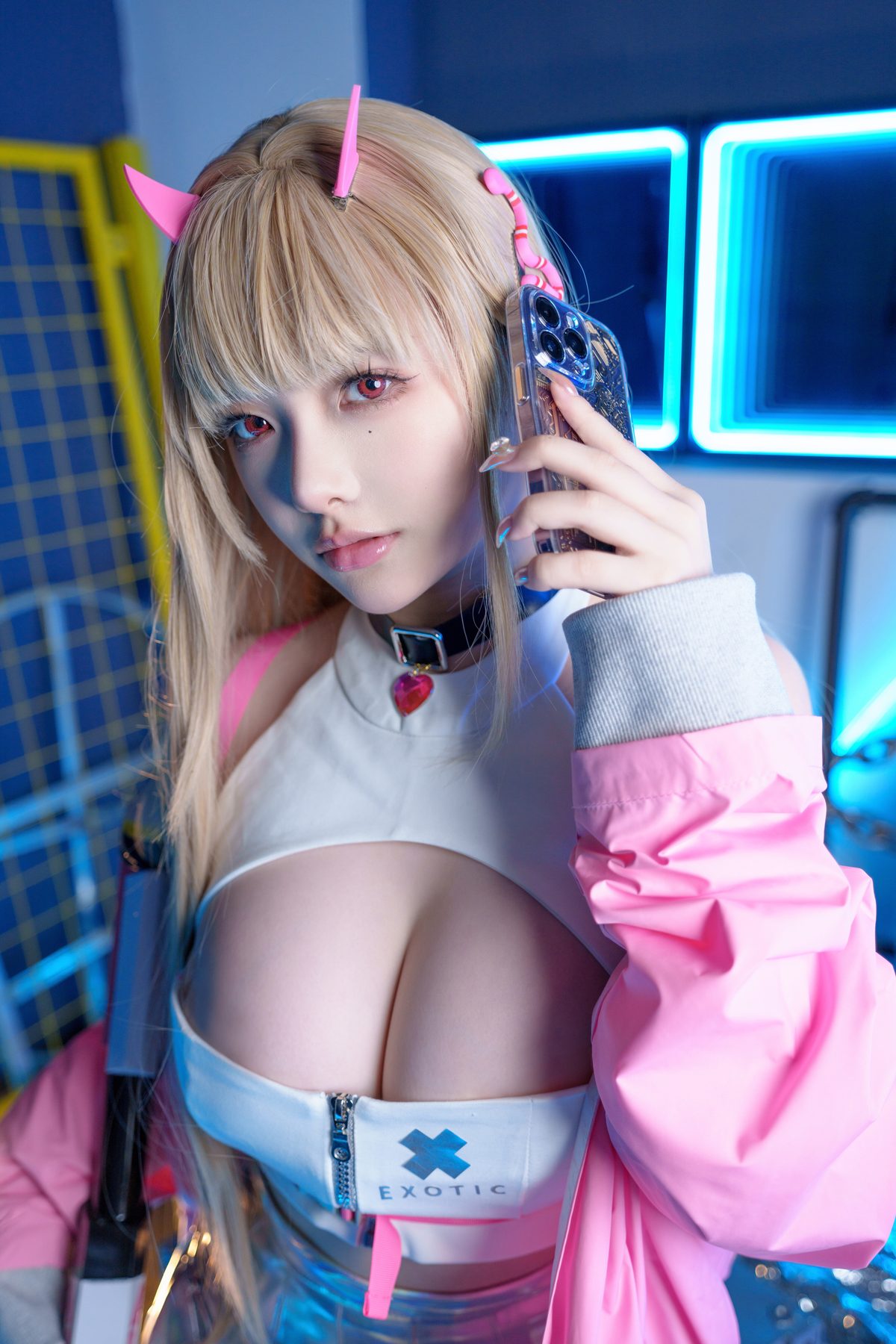 雯妹不讲道理 Nikke 毒蛇 COS写真
