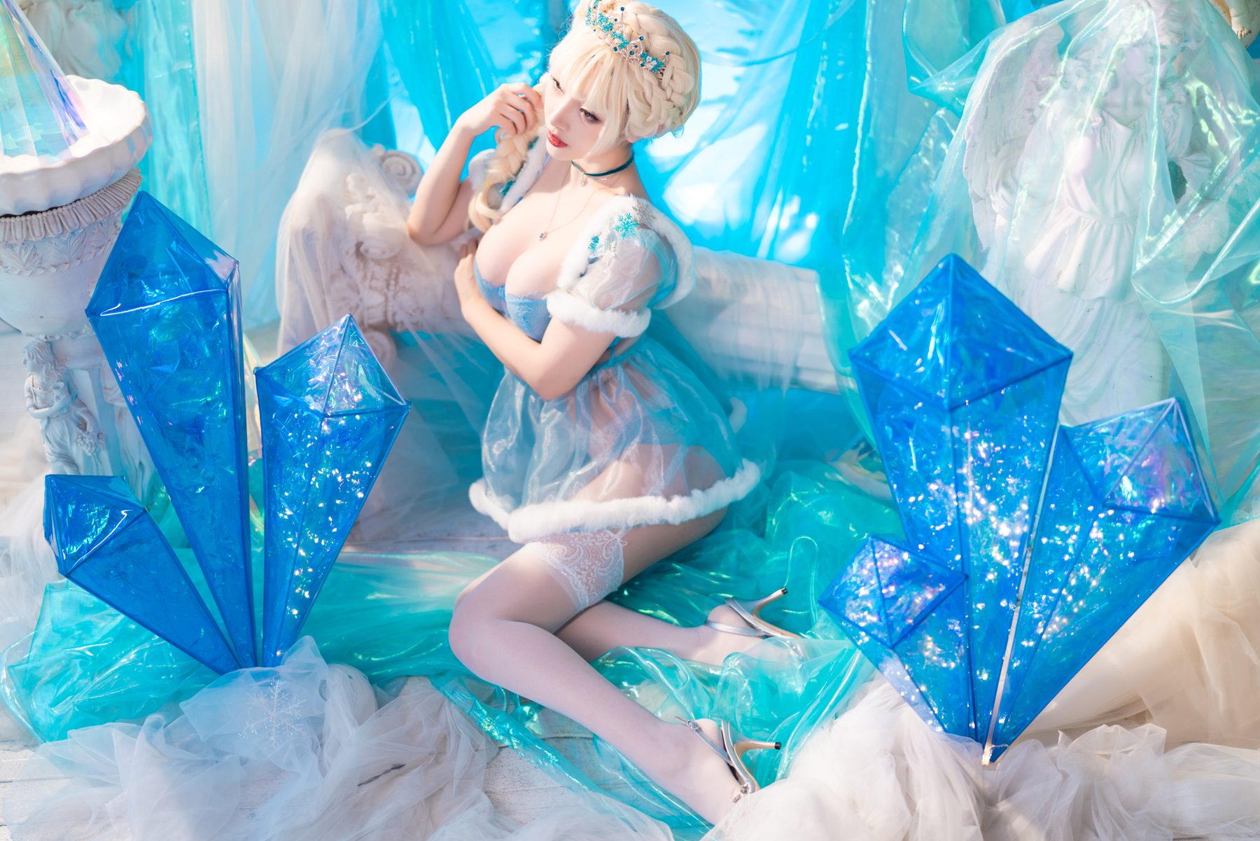 雯妹不讲道理 cosplay写真_冰雪主题合集 | 雯妹不讲道理 COS冰雪全套图包 [32P-573MB]