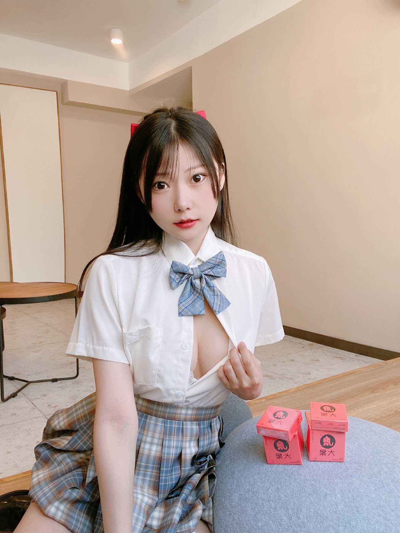 香草喵露露 大象 JK格子裙 COS写真