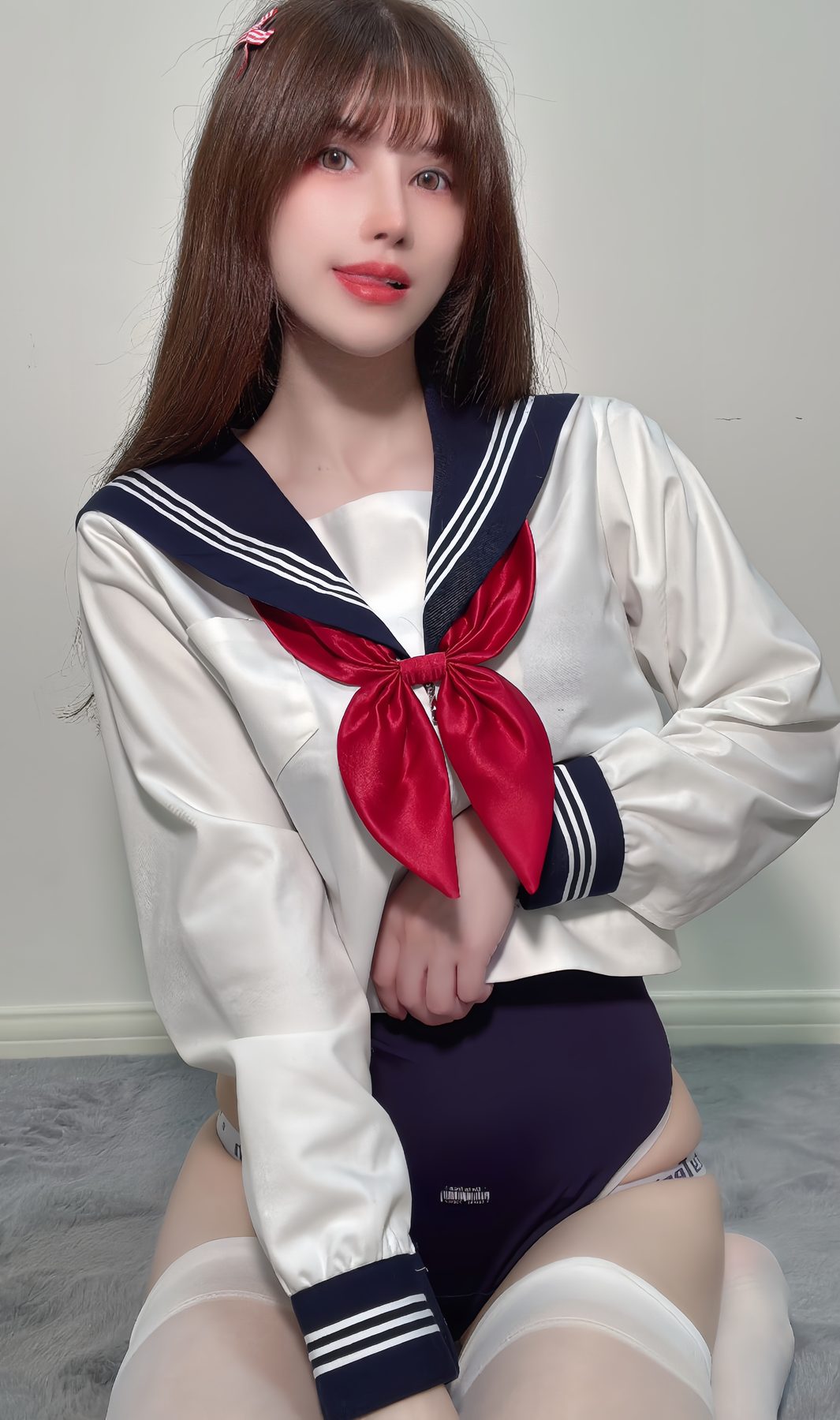鹿八岁baby 白丝水手服 COS写真