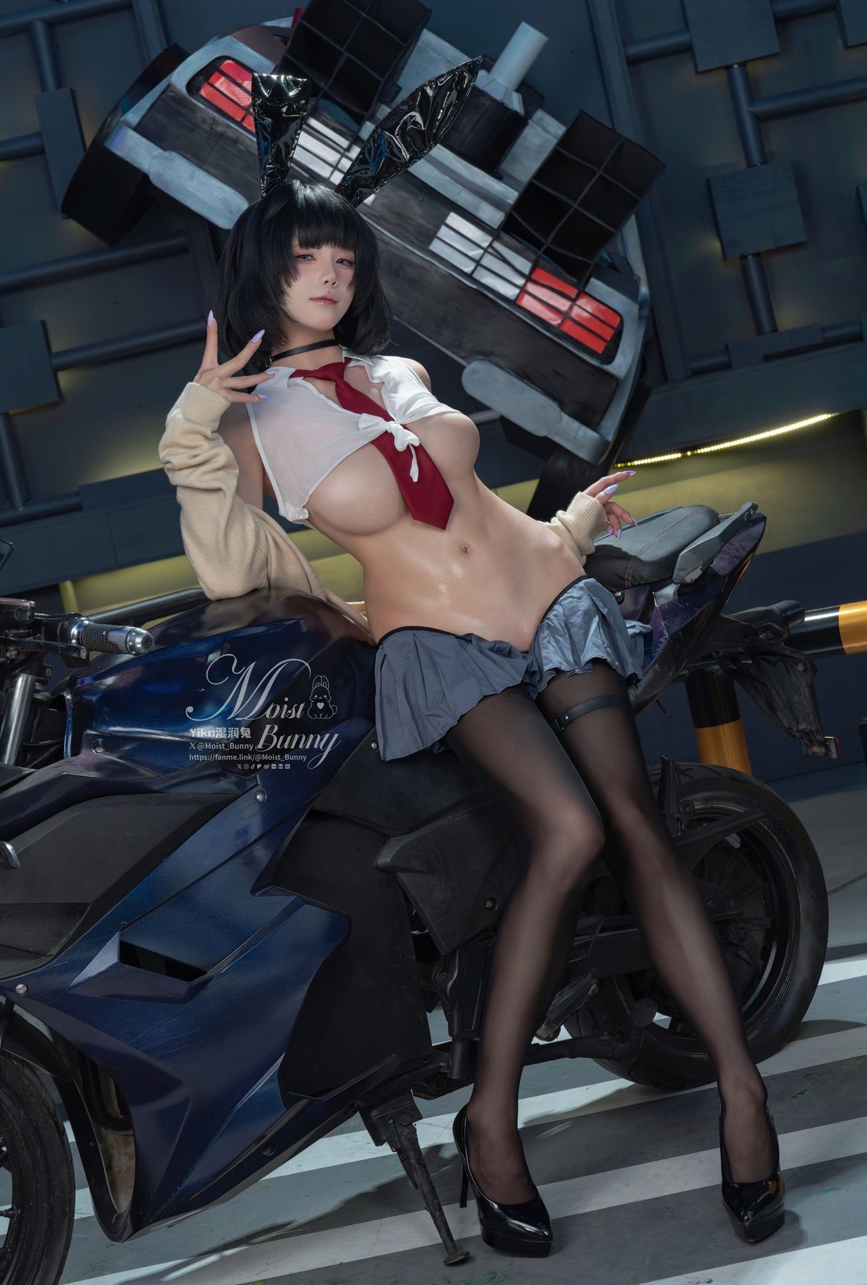 黏黏团子兔 2025年10月作品 賽博逆JK COS写真