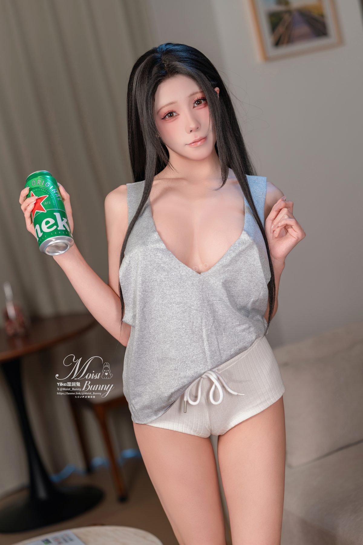 黏黏团子兔 2025年12月作品 小酌怡情 129P3V 3 COS写真