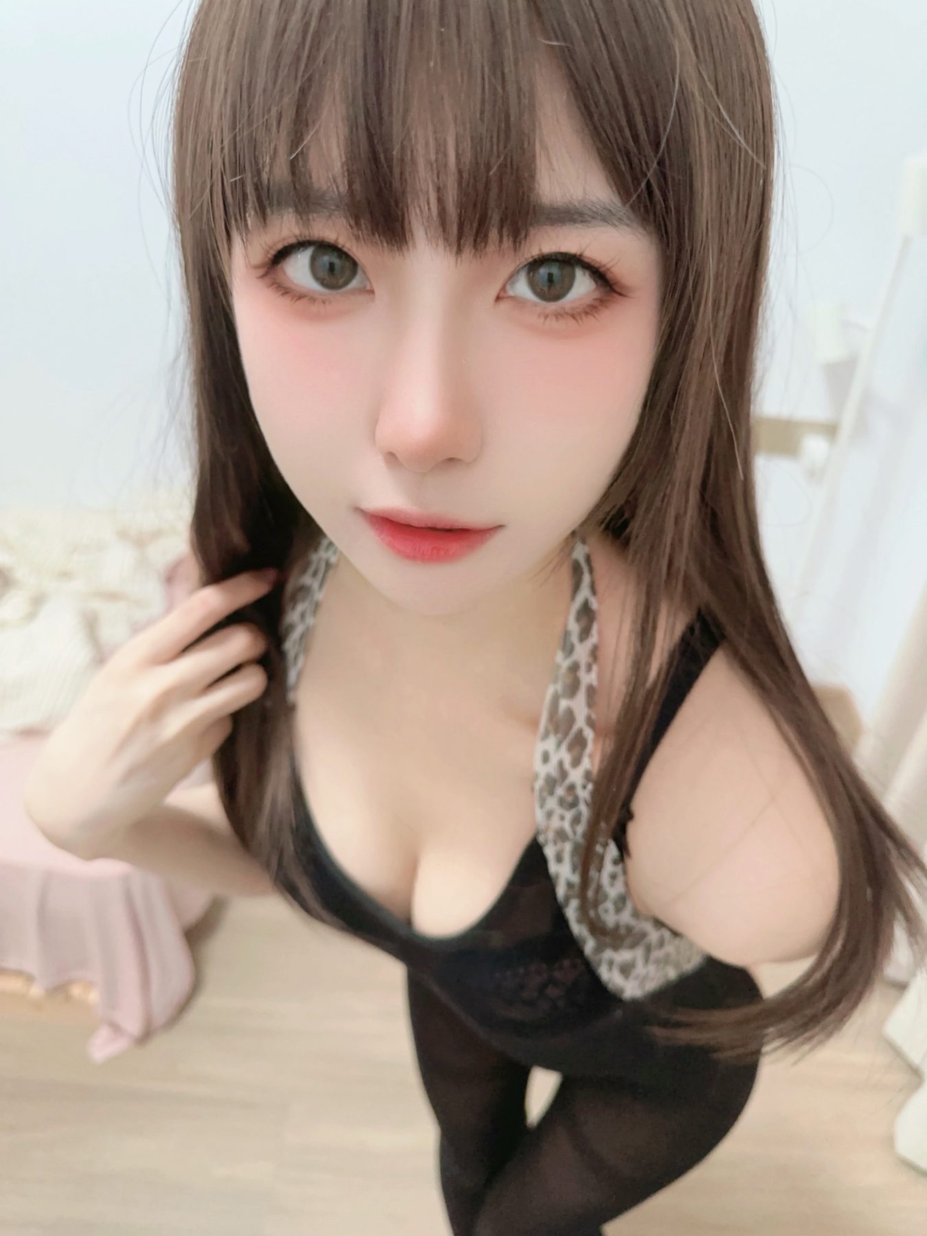 布丁大法 黑丝一线天 COS写真
