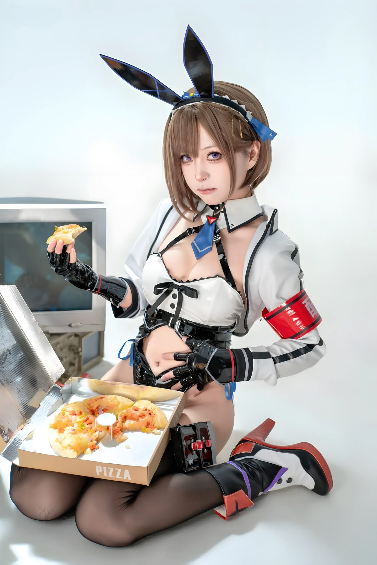 矢量鱼 外卖兔女郎·小葵 COS写真