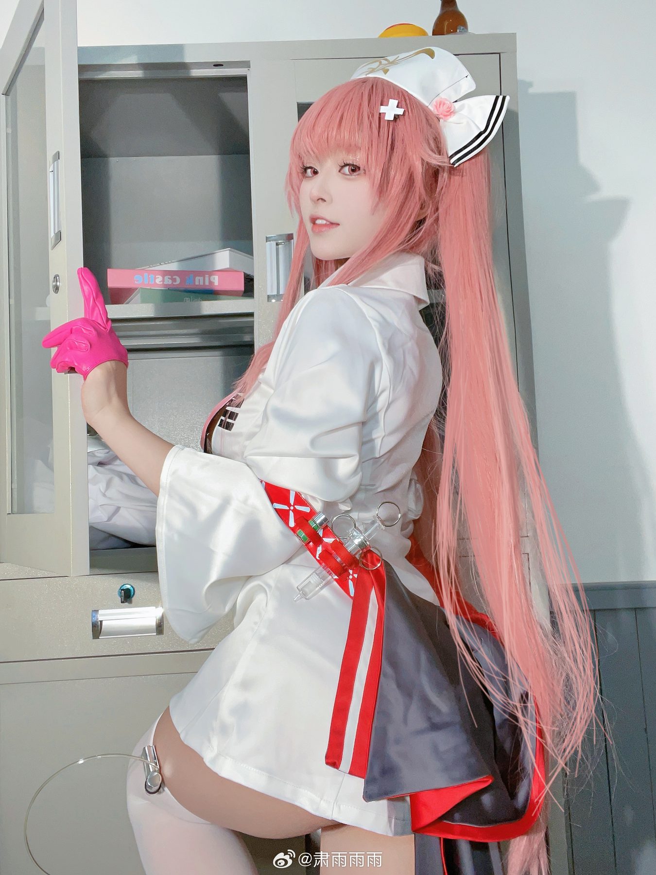 肃雨雨雨 Perseus COS写真