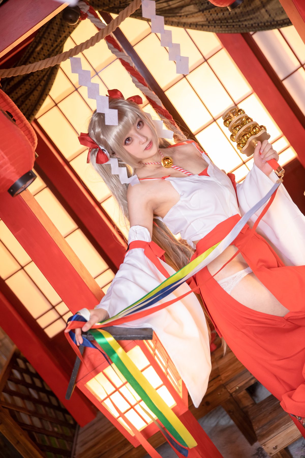 Luisa零纱 碧蓝航线 可畏巫女 COS写真