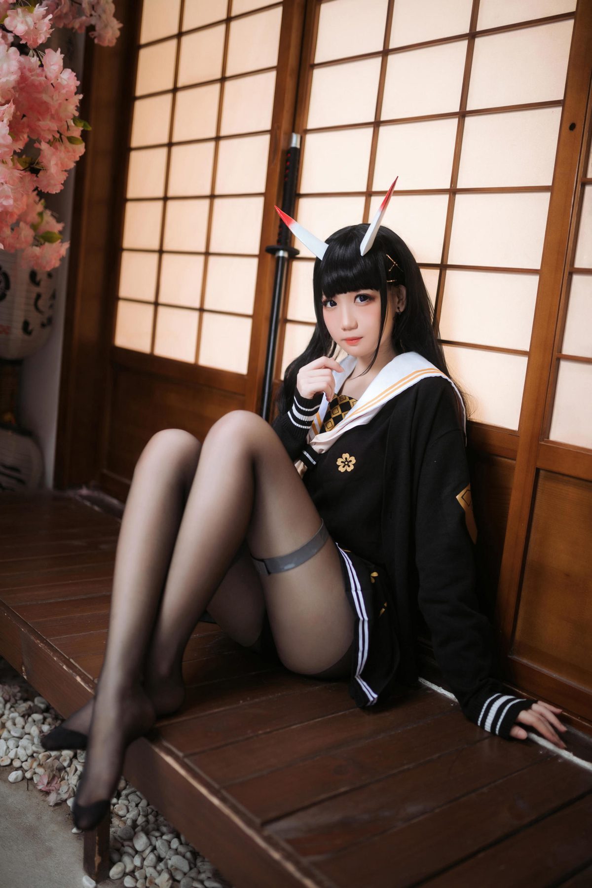 焖焖碳 碧蓝航线 貅 COS写真