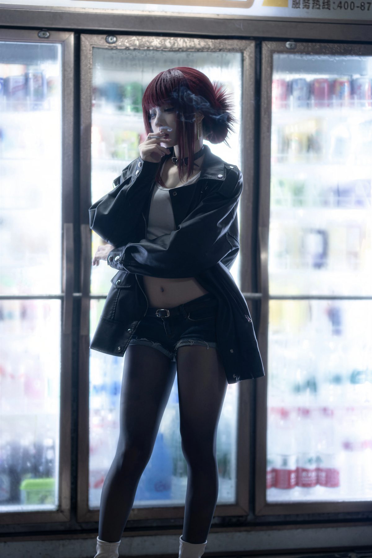 纸悦Etsu ko cosplay写真_田山小姐合集 | 纸悦Etsu ko COS在超市后门吸烟的二人全套图包 [23P]