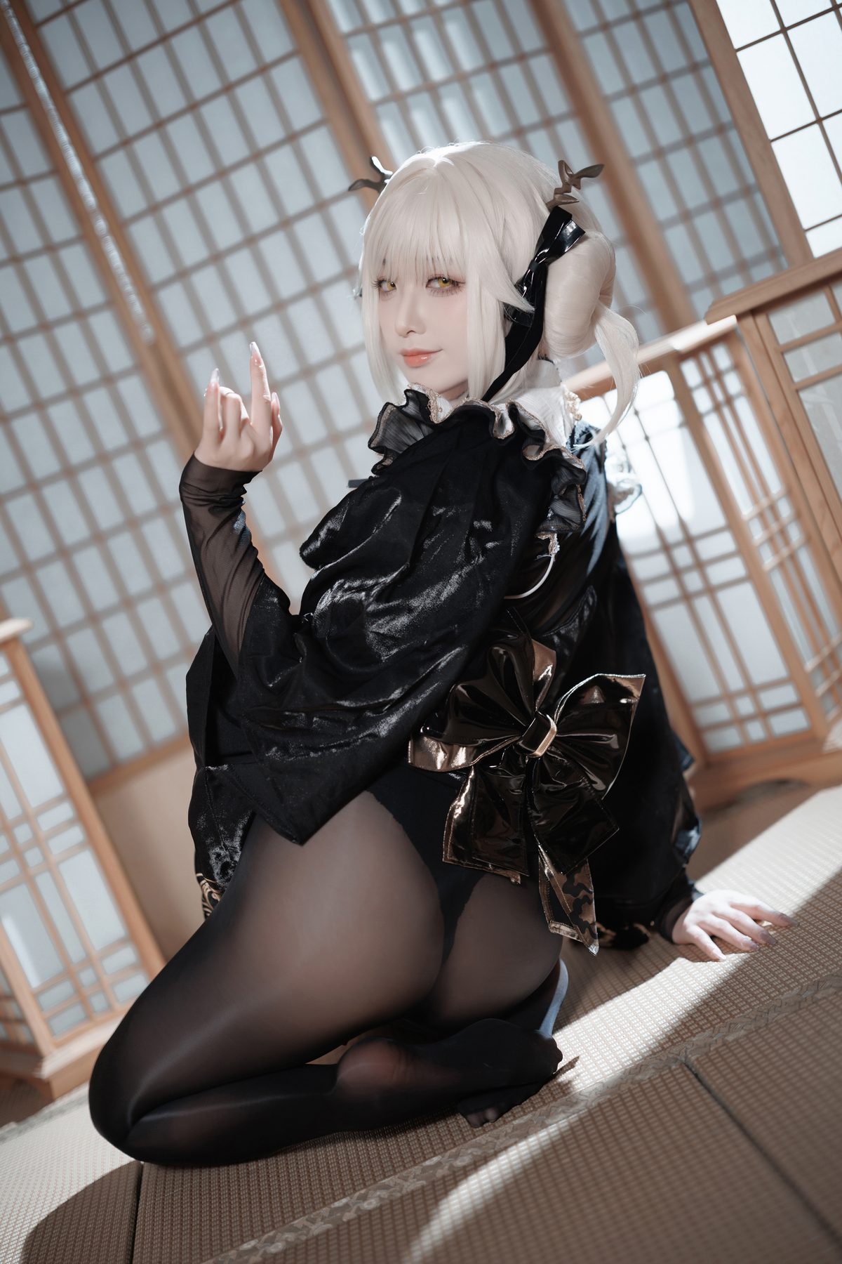 封疆疆v NIKKE 白兔布兰儿 和服 COS写真