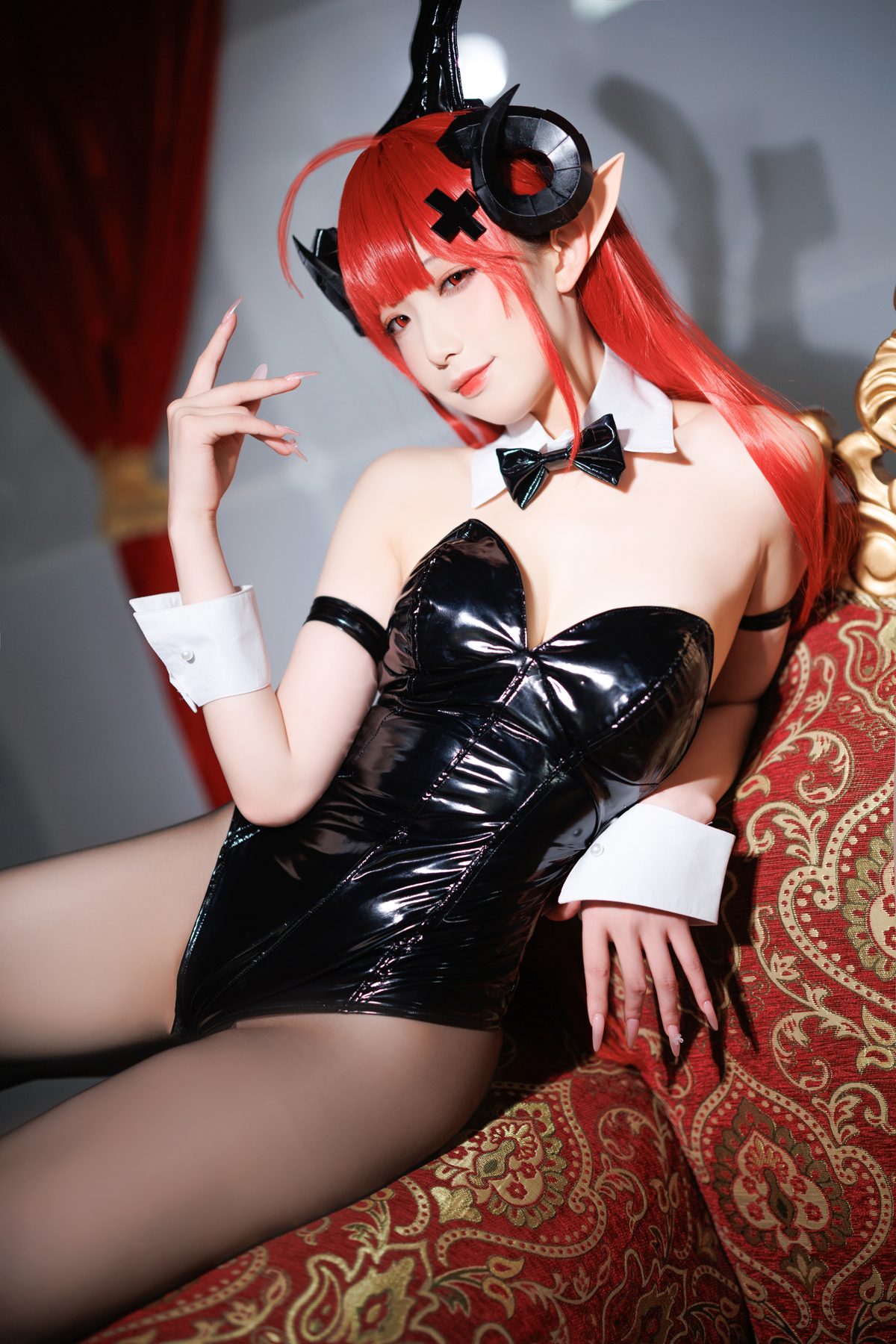 封疆疆v cosplay写真_兴登堡兔女郎合集 | 封疆疆v COS兴登堡全套图包 [59P-635MB]