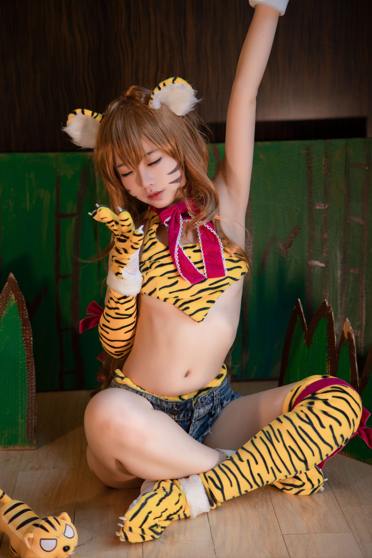 G44不会受伤 Aisaka Taiga 虎虎出虎虎 COS写真
