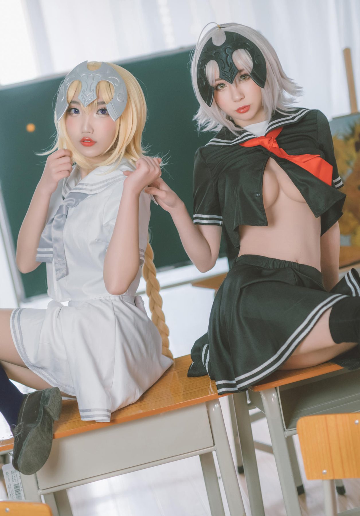 西园寺南歌 黑白贞德 JK制服 COS写真