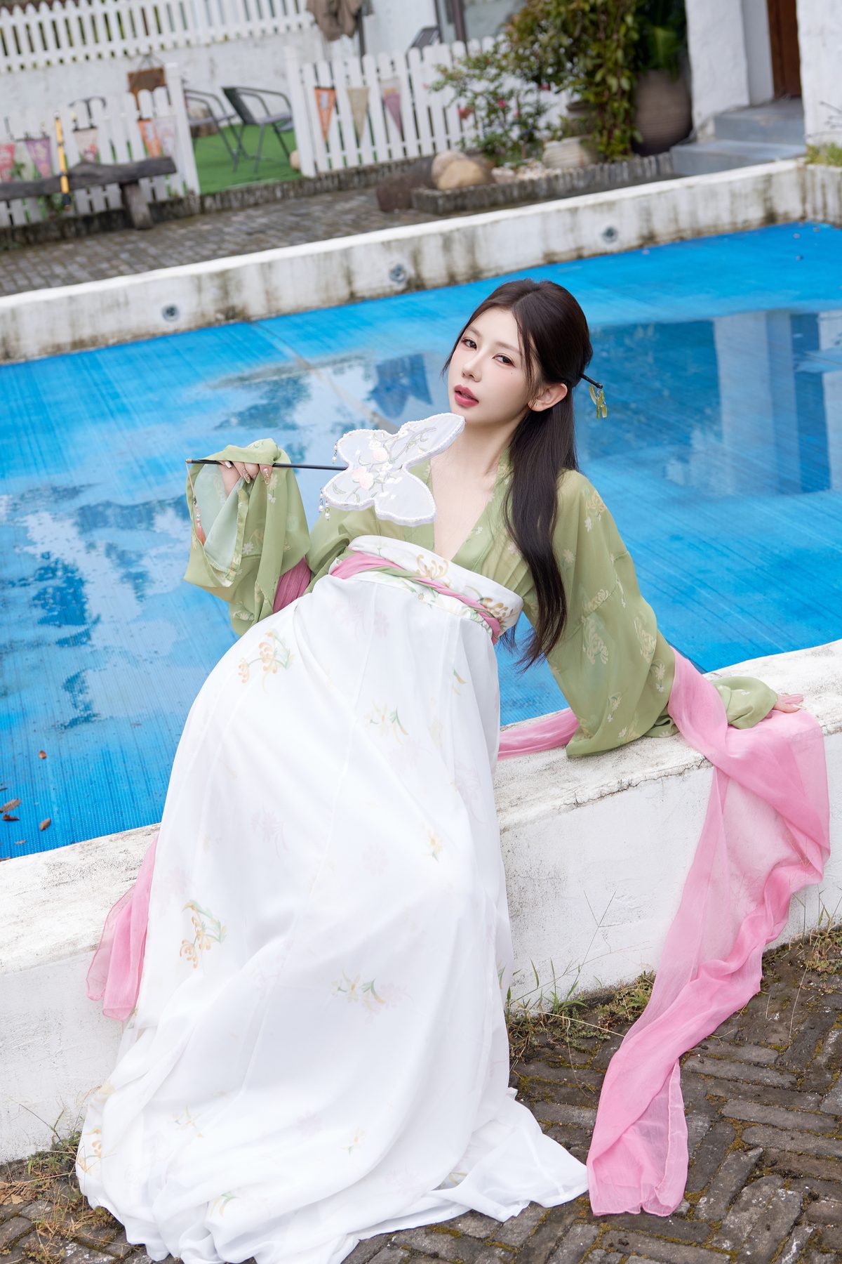 尹甜甜 中秋汉服 COS写真