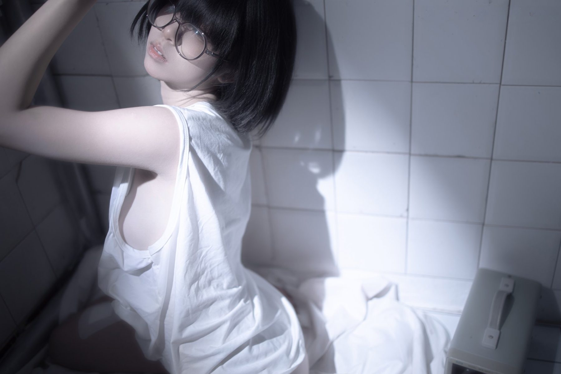 纸悦Etsu ko 小背心 COS写真