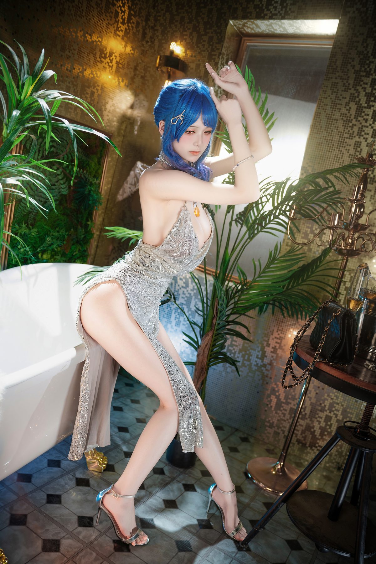 九柒喵 cosplay写真_圣路易斯Luxury Handle合集 | 九柒喵 COS圣路易斯Luxury Handle全套图包 [10P]